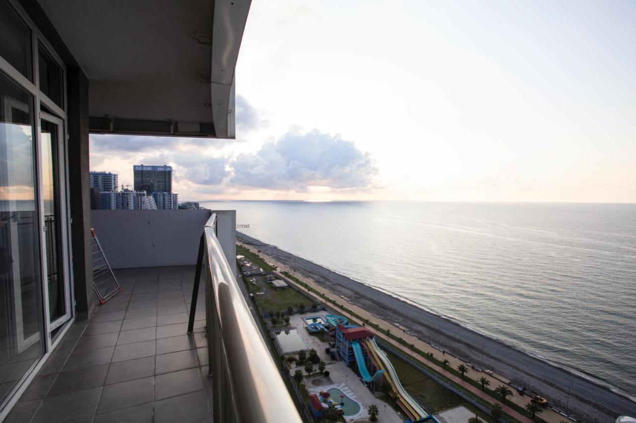 The Spot Apartments - Orbi Residence Батумі Екстер'єр фото